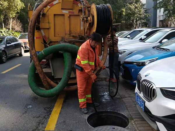 茶山镇排污管道清淤