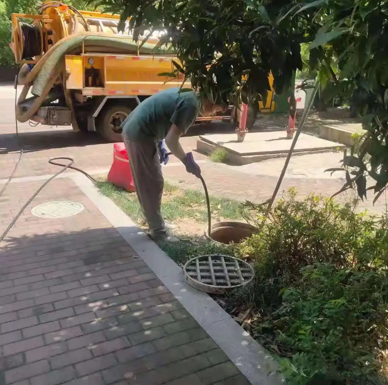 茶山镇市政排污管道清淤疏通——专业团队，让您全程省心！